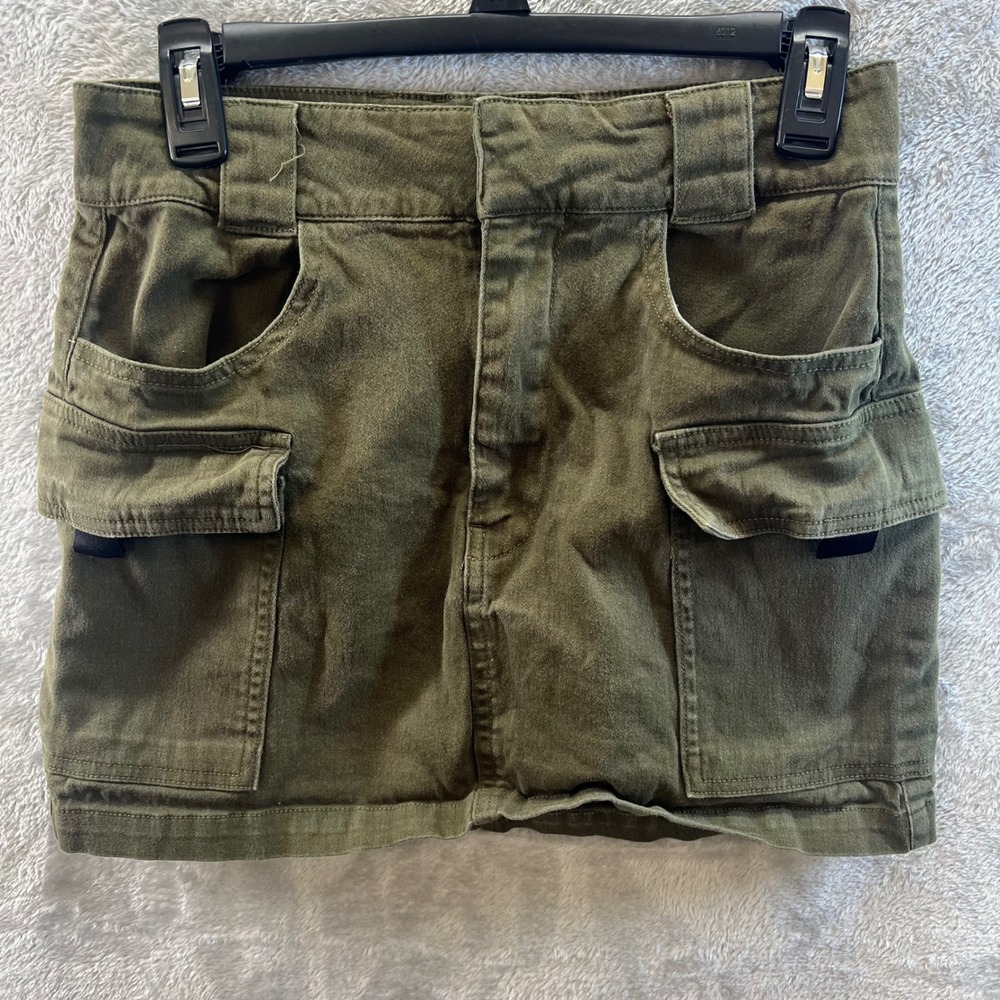 RSQ Medium Olive Green Cargo Mini Skirt Gorpcore Military Y2K‎ Style Utility